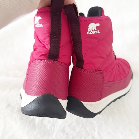 Sorel kids Whitney II Short Lace winter snow Boots in pink size 3